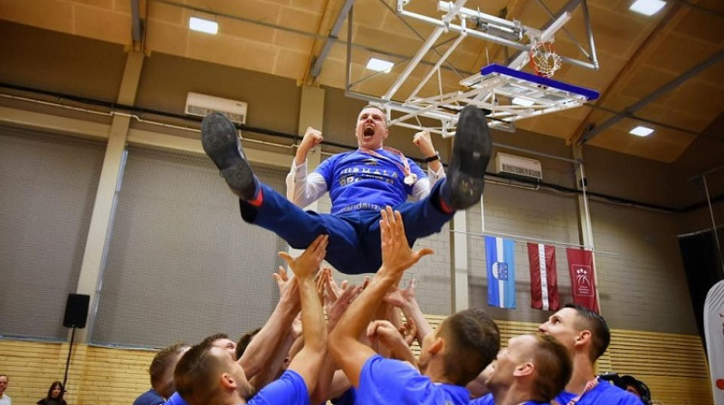 Mārtiņš Gulbis un Jūrmalas basketbolisti
Foto: BK Jūrmala