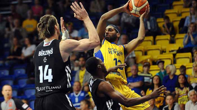 Emanuels Ubila ar bumbu
Foto: BK Ventspils