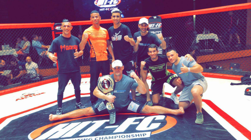 Konstantīns Gluhovs ar jauniegūto čempiona jostu
Foto: sherdog.com