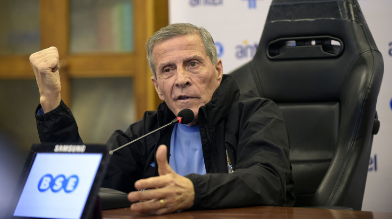 71 gadu vecajam Oskaram Tavaresam ir pieredze un dūre, no kuras ir jāuzmanās
Foto: AFP/Scanpix