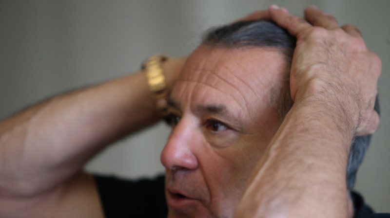 Zdravko Māmičs, tiesas laikā atrazdamies Bosnijā un Hercogovinā, sasauca preses konferenci, kurā noliedza apsūdzības
Foto: PA Images/Scanpix