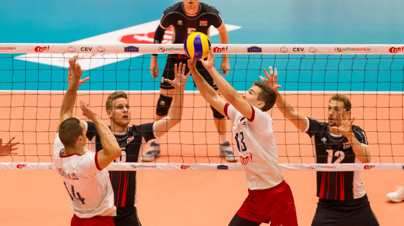 Latvijas volejbola izlase uzbrūk mačā ar Austriju
Foto: Latvijas Volejbola federācija