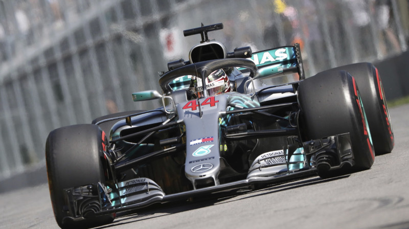 "Mercedes" piloti nelietoja mīkstākās no riepām
Foto: AP/Scanpix