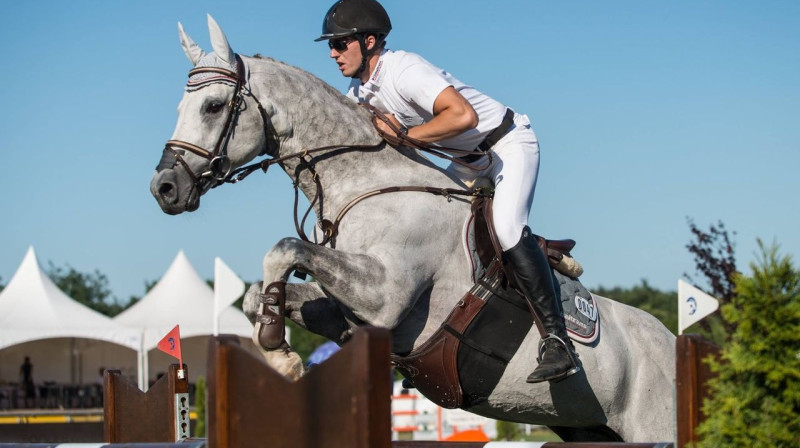 Kristaps Neretnieks ar zirgu La Cross
Foto: Marek Surdyk