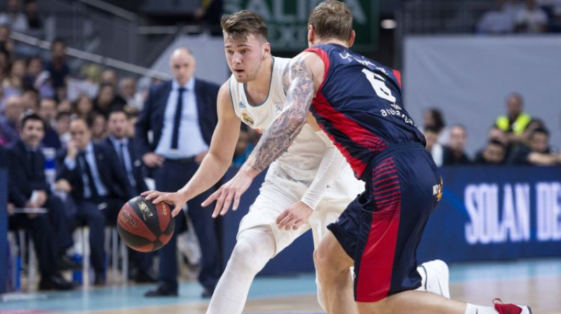 Luka Dončičs un Jānis Timma
Foto: Alter Photos/Sipa USA/Scanpix