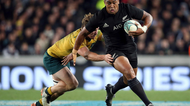 Džulians Savea (ar bumbu)
Foto: AFP/Scanpix