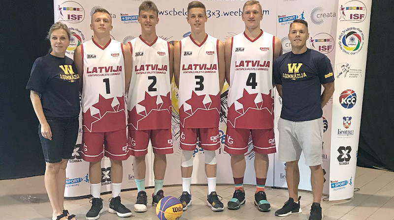 Ventspils Valsts 1. ģimnāzijas komanda Belgradā
Publicitātes foto