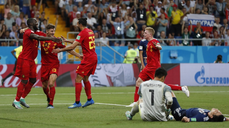 Beļģu prieks par izglābšanos un satriektie japāņi
Foto: AP/Scanpix