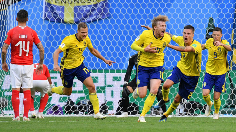 Ēmils Fošberjs priecājas par vārtu guvumu. 
Foto: Sputnik/Scanpix