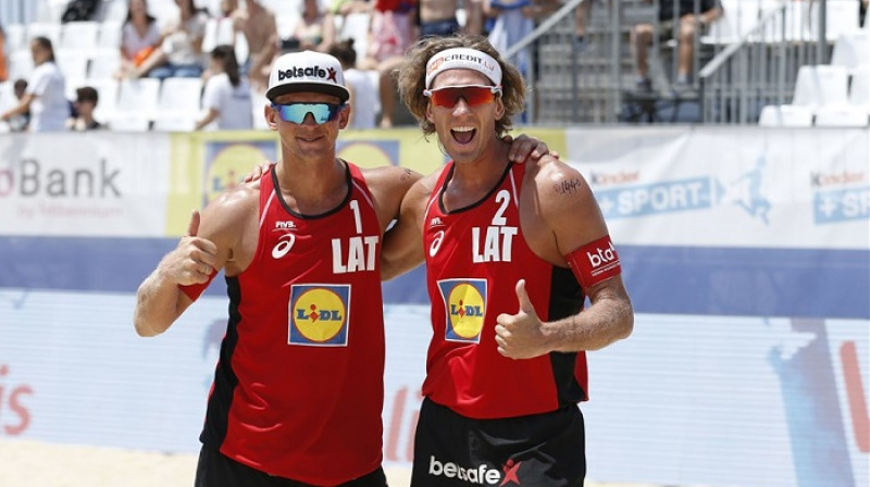 Aleksandrs Samoilovs un Jānis Šmēdiņš
Foto: FIVB