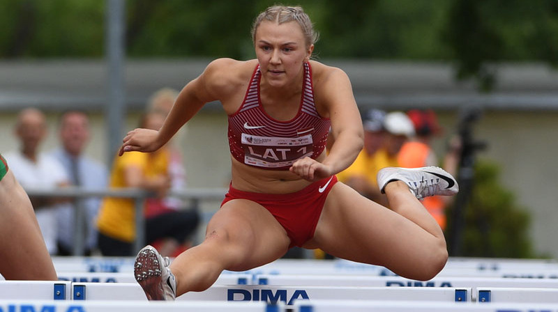 100 metru barjersprintā sievietēm Latviju pārstāvēs Paula Sprudzāne. 
Foto: Romāns Kokšarovs/f64