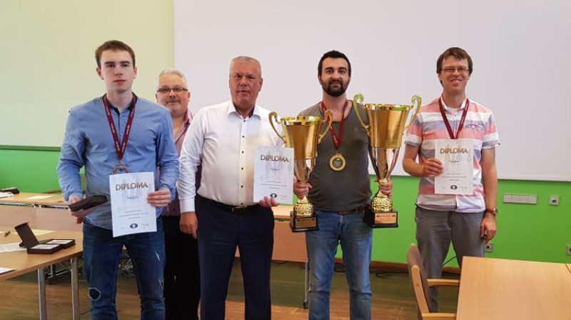 Sacensību laureāti
Foto: LŠF