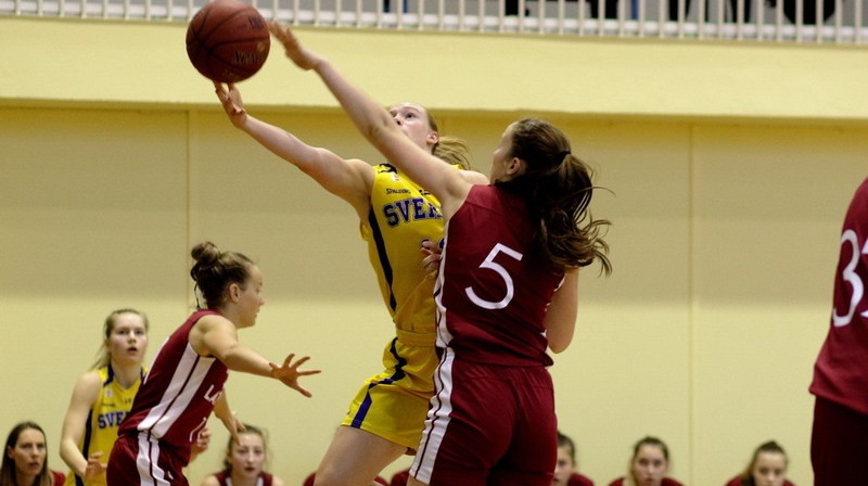 Vika Altrofa spēlē pret Zviedriju
Foto: Basket.ee