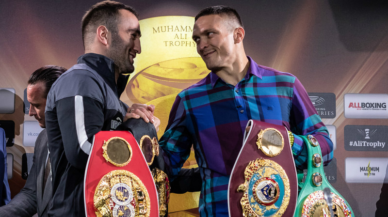 Murats Gasijevs un Oleksandrs Usiks 
Foto: rusboxing.ru