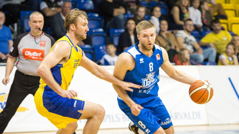Jānis Antrops pret savu jauno komandu
Foto: bkventspils.lv
