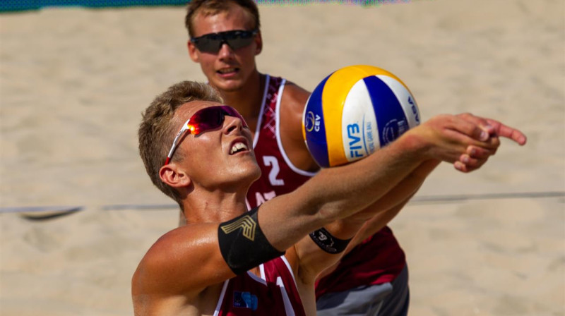 Mihails Samoilovs un Kristaps Šmits
Foto: cev.lu