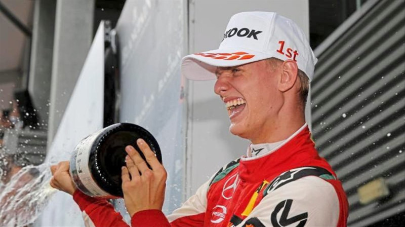 Miks Šūmahers uzvar Spā trasē
Foto: Thomas Suer/FIA