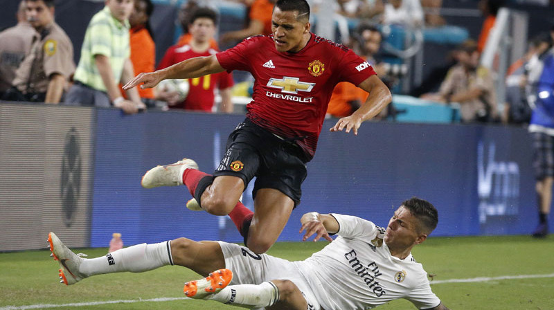 Aleksis Sančess pret Havjēru Sančesu
Foto: AFP/Scanpix