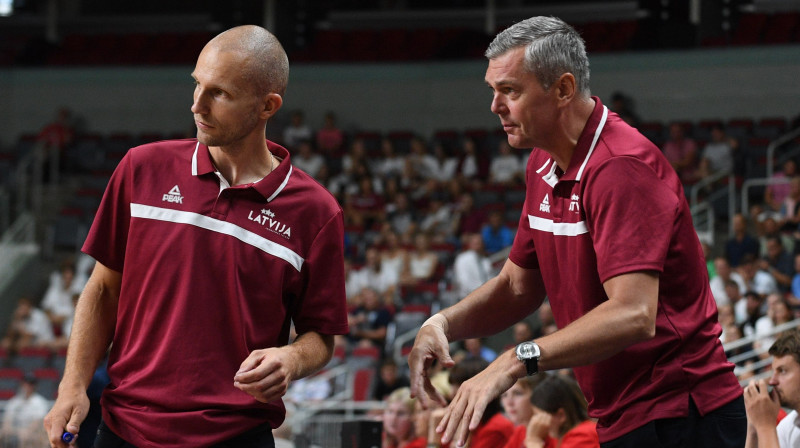 Artūrs Visockis-Rubenis un Ainars Bagatskis
Foto: Romāns Kokšarovs/f64