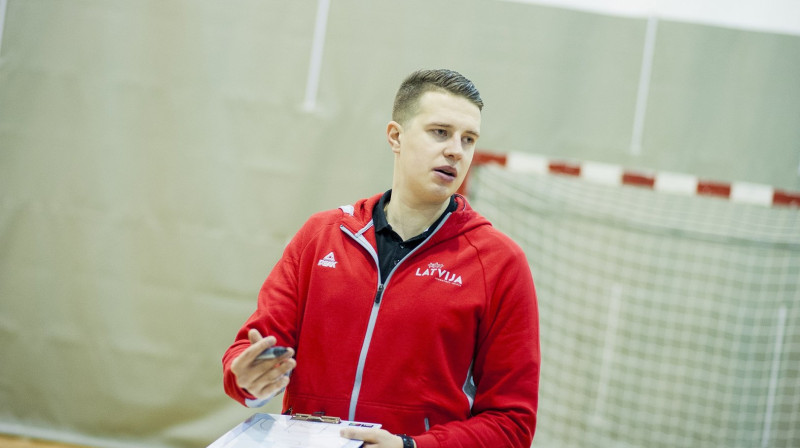 U16 izlases galvenais treneris Mārtiņš Gulbis
Foto: basket.lv