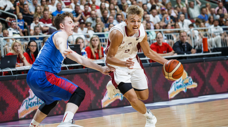 Artūrs Žagars 
Foto: Romāns Kokšarovs, Sporta Avīze, f64