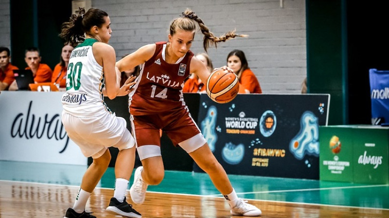 Kristiāna Kulačkovska un Latvijas U16 izlase: sestais "Top 10" starpfinišs pēc kārtas
Foto: FIBA