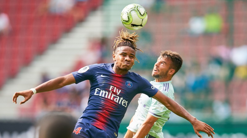 Huans Bernats (no labās) pārbaudes spēlē pret PSG
Foto: AFP/Scanpix