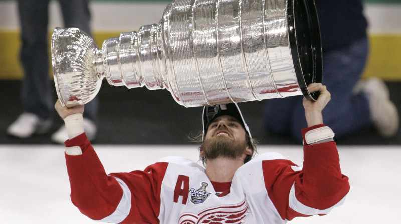 Henriks Seterberjs pēc Stenlija kausa izcīnīšanas
Foto: Reuters/Scanpix