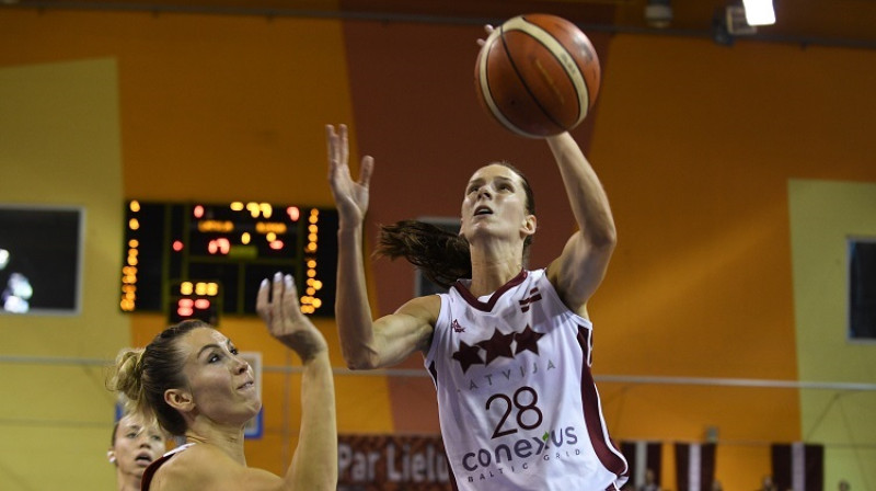 Kristīne Vītola
Foto: Romāns Kokšarovs, f64