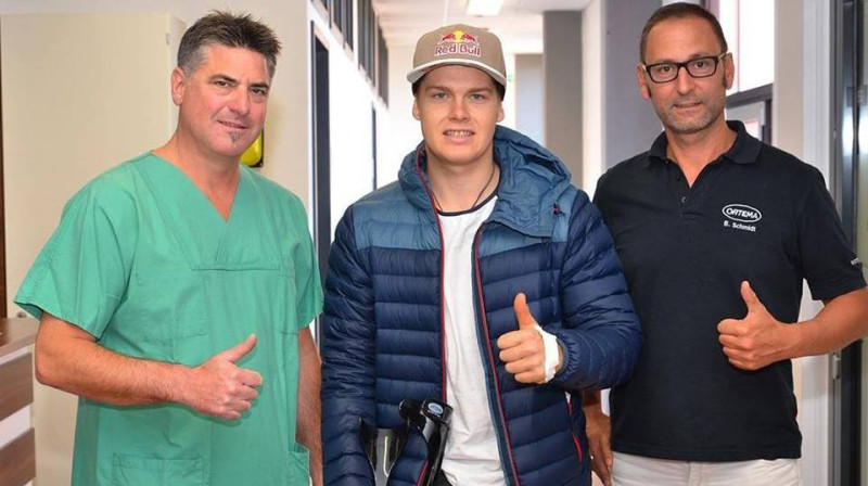 Pauls Jonass pēc operācijas. Foto: No sportista personīgā arhīva