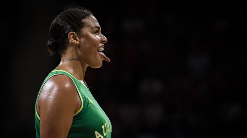 Elizabete Kembedža: 33 punkti un 15 atlēkušās bumbas Pasaules kausa pusfinālā. Foto: FIBA