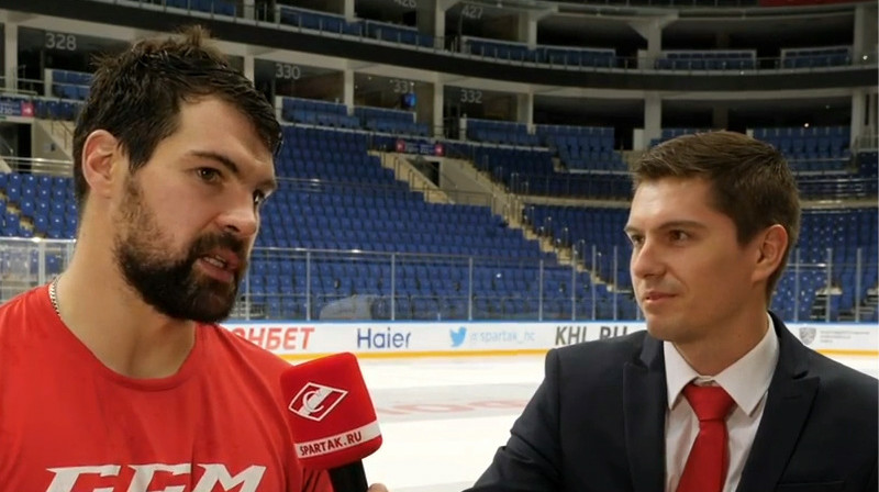 Kaspars Daugaviņš sniedz komentāru 
Foto: Spartak.ru TV
