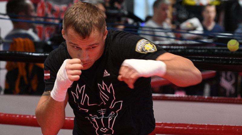 Mairis Briedis. Foto: Romāns Kokšarovs, f64