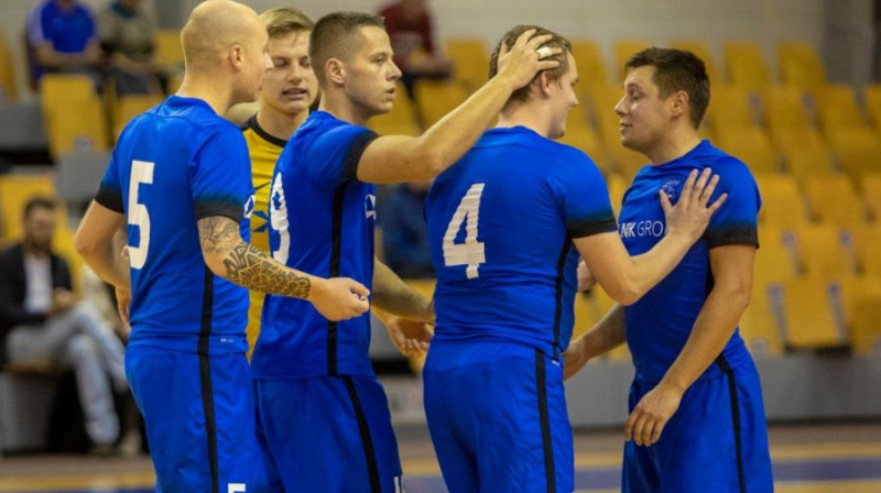 "Nikars" spēlētāji. Foto: fknikars.lv