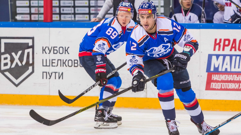 Artūrs Ozoliņš ir otrais rezultatīvākais spēlētājs "Lada" komanda. Foto: www.hclada.ru
