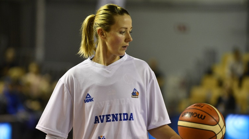 Aija Putniņa. Foto: Romāns Kokšarovs, f64