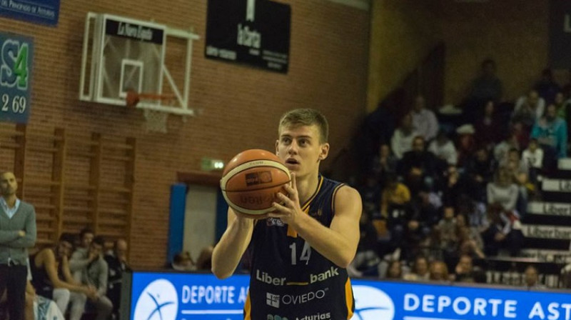 Dāvis Geks: 15 punkti uzvarā pār Madrides "Real Canoe". Foto: Oviedo Baloncesto