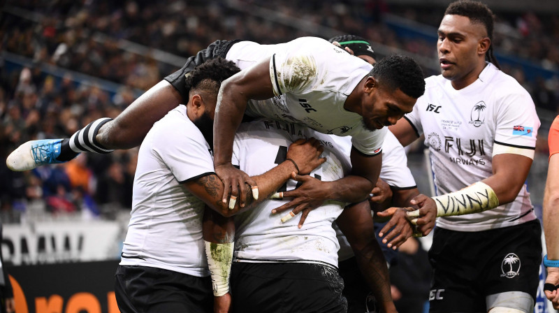 Fidži izlase līksmo pēc pānākuma pār Franciju
Foto: AFP/Scanpix