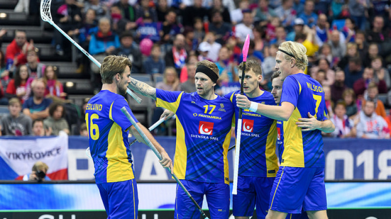 Zviedrijas izlase turnīru sākusi ar principiāli svarīgu uzvaru pār somiem
Foto: IFF Floorball