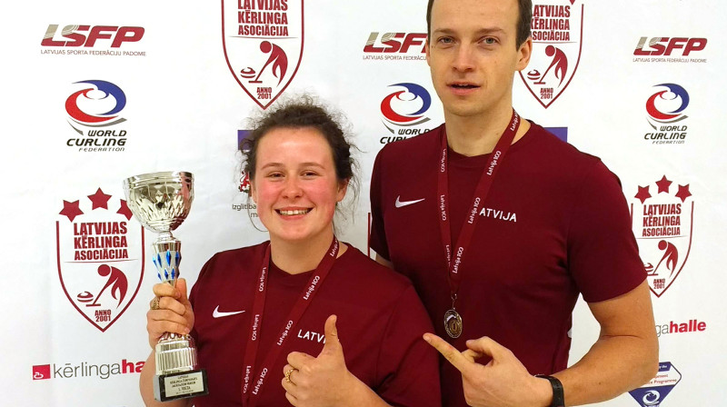 Santa Blumberga/Ritvars Gulbis
Latvijas čempioni jaukto pāru kērlinga komandām 2018