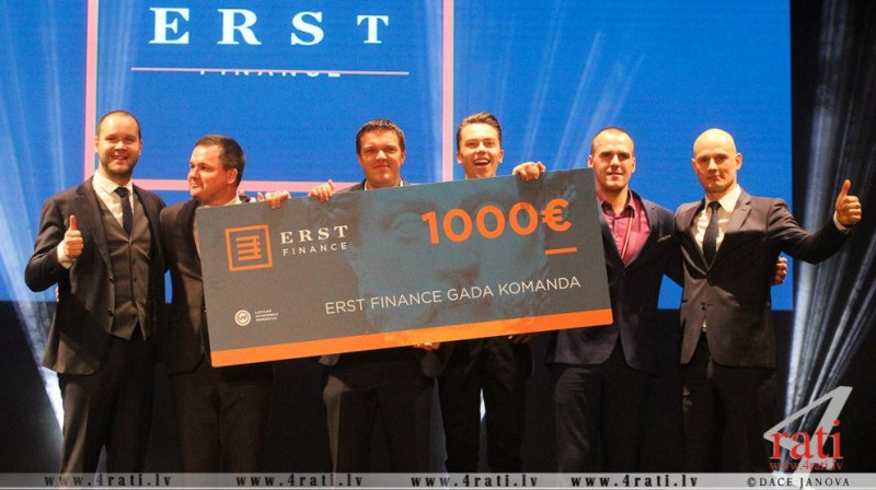 2018.gada Latvijas rallija čempionāta labākā komanda saņem ERST Finance balvu
Foto: Dace Janova