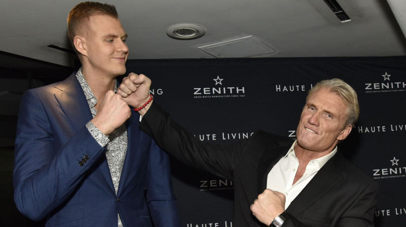 Kristaps Porziņģis un Dolfs Lundgrēns. Foto: AFP/Scanpix
