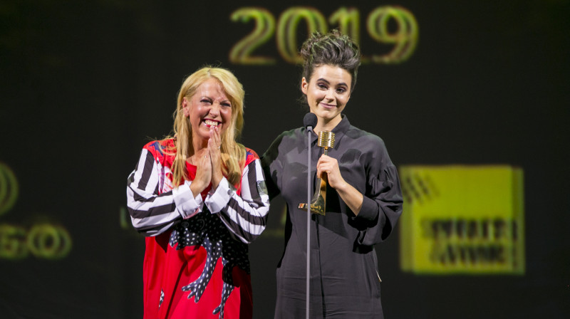Olga Rajecka un Evija Vēbere