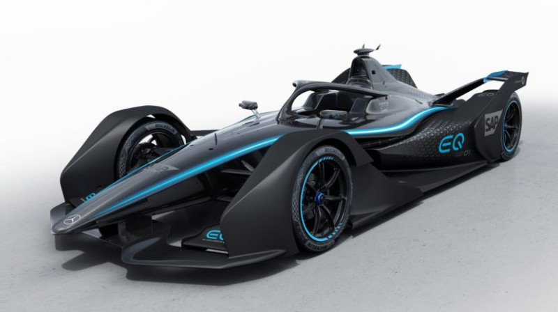 Jaunais "Mercedes EQ Silver Arrow 01" sacīkšu auto. Foto: Mercedes