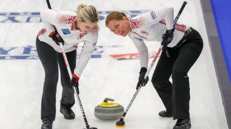 Tīna Siliņa un Ieva Krusta. Foto: WCF/Richard Gray
