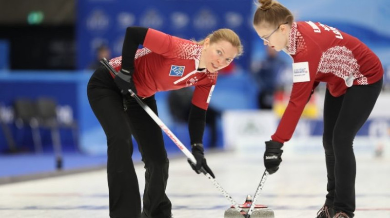 Ieva Krusta un Evelīna Barone. Foto: Richard Gray/WCF