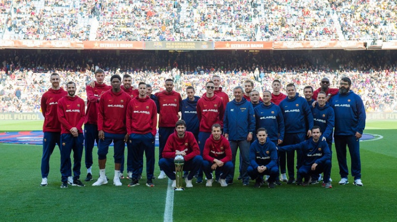 "Barcelona" basketbolisti "Camp Nou" stadionā 2019. gada 30. martā. Foto: FC Barcelona