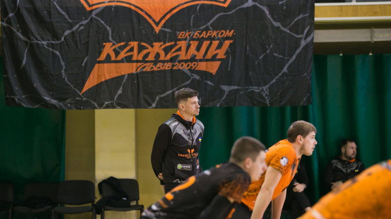 Uģis Krastiņš droši stūrē Ļvivas klubu Ukrainas čempionāta finālā
Foto: facebook/“Barkom-Kažaņi”
