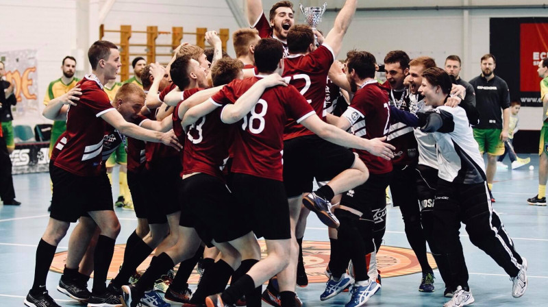 "SK Slampe/Zevid". Foto: Raivo Sarelainens, floorball.lv