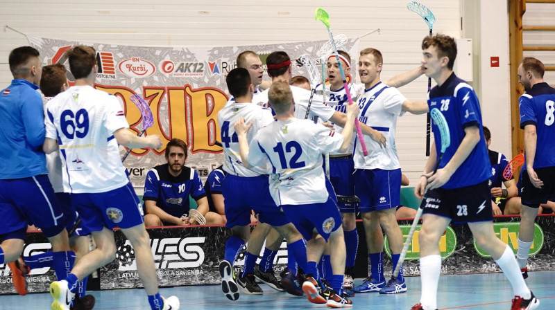 FK "Valka". Foto: Raivo Sarelainens, floorball.lv